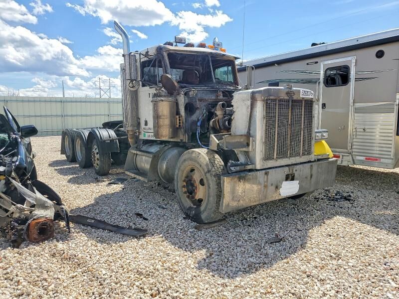 2004 PETERBILT 379