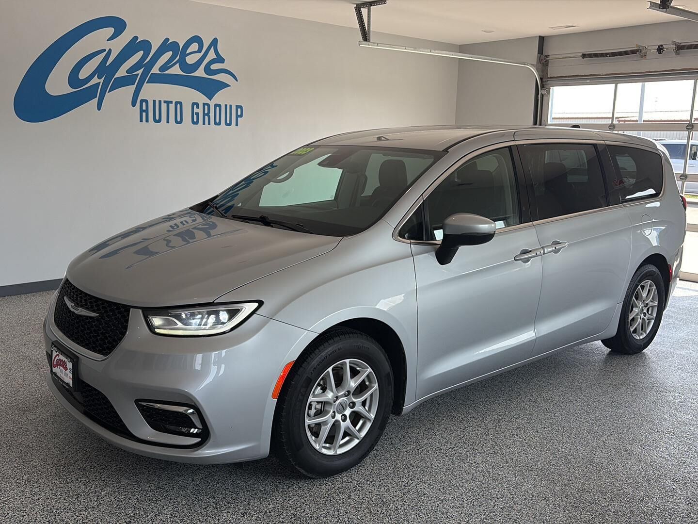 2023 CHRYSLER Pacifica