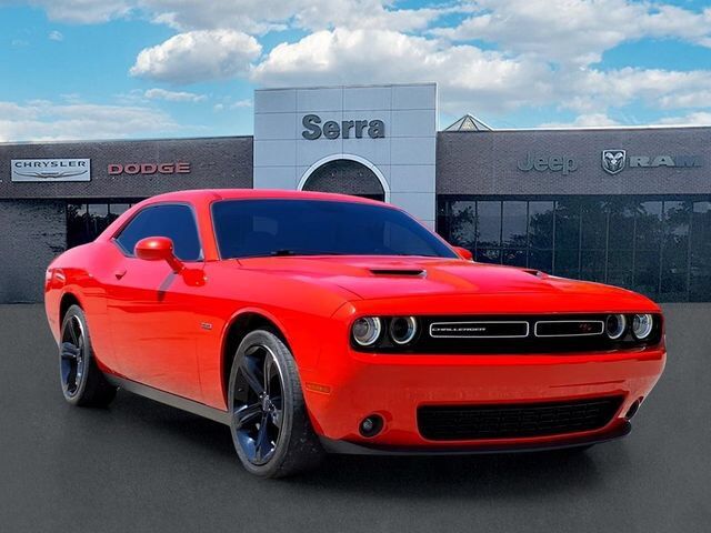 2017 DODGE Challenger
