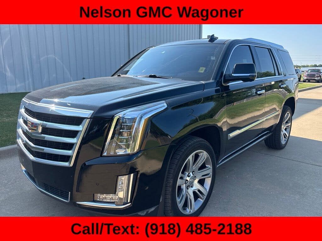 2017 CADILLAC Escalade