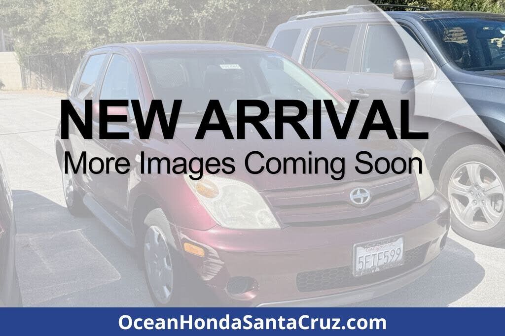 2004 TOYOTA SCION