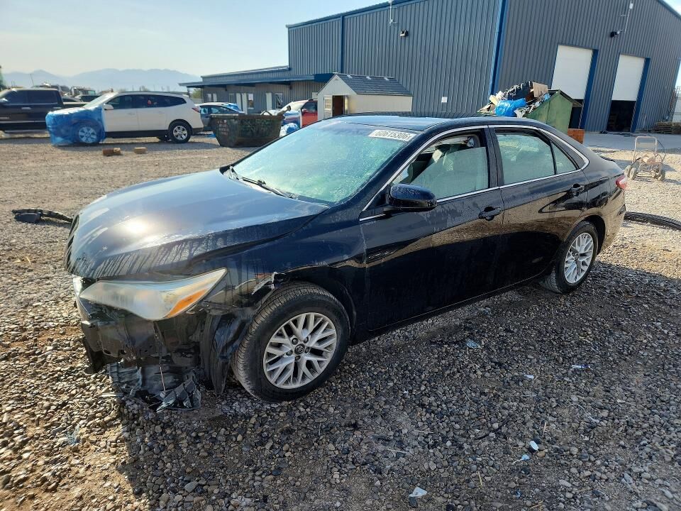 2017 TOYOTA Camry