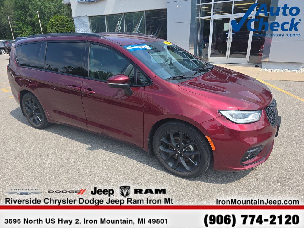2023 CHRYSLER Pacifica