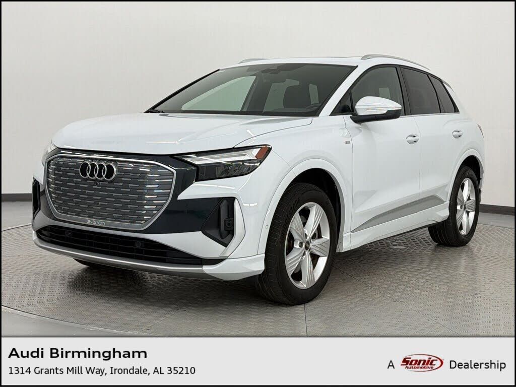 2023 AUDI Q4