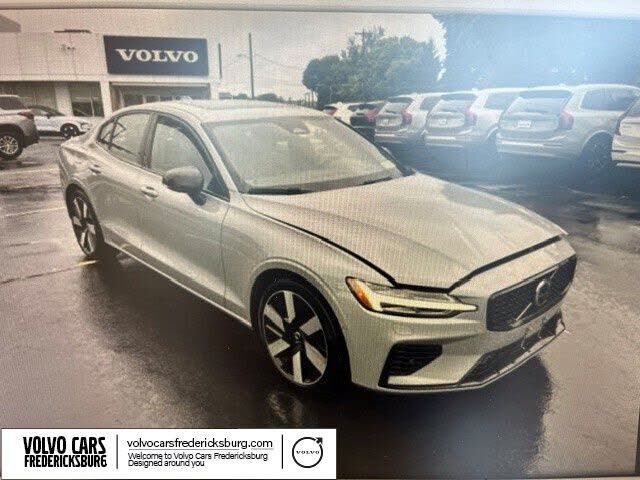 2024 VOLVO S60