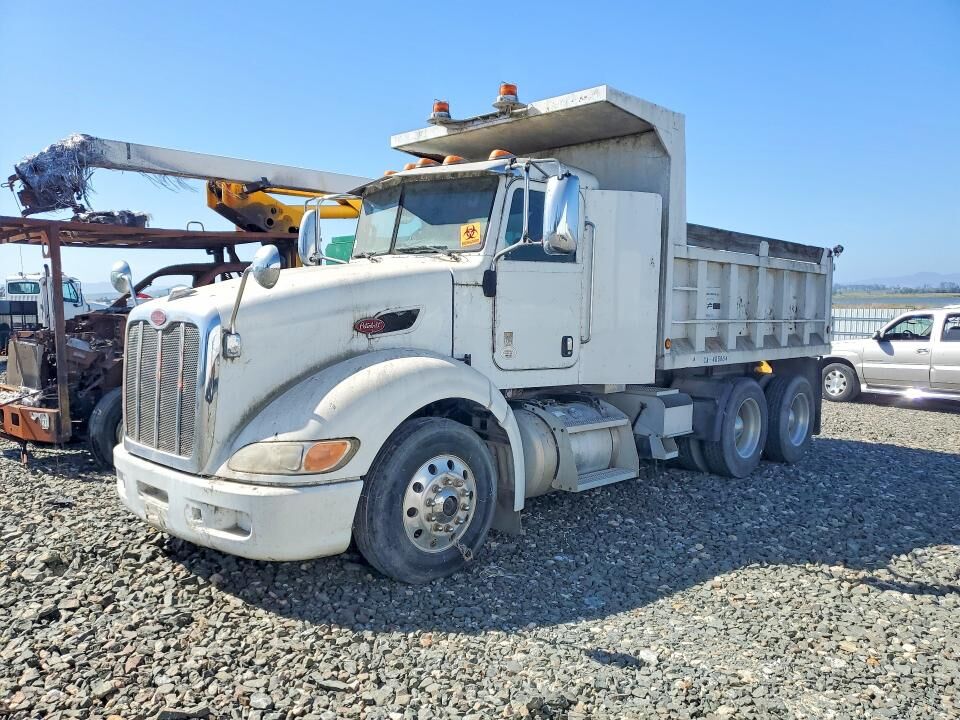 2011 PETERBILT 386