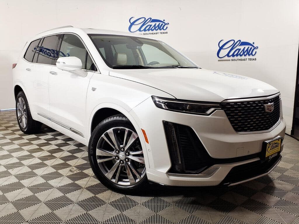 2025 CADILLAC XT6