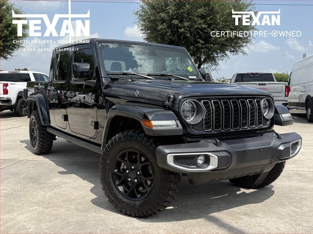 2025 JEEP Gladiator