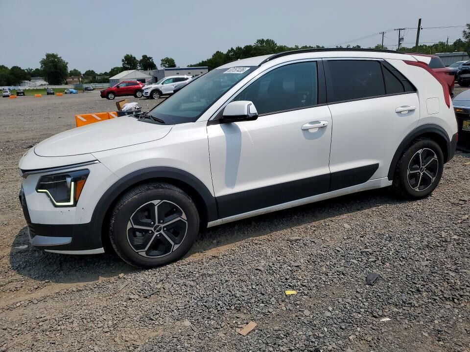 2023 KIA Niro