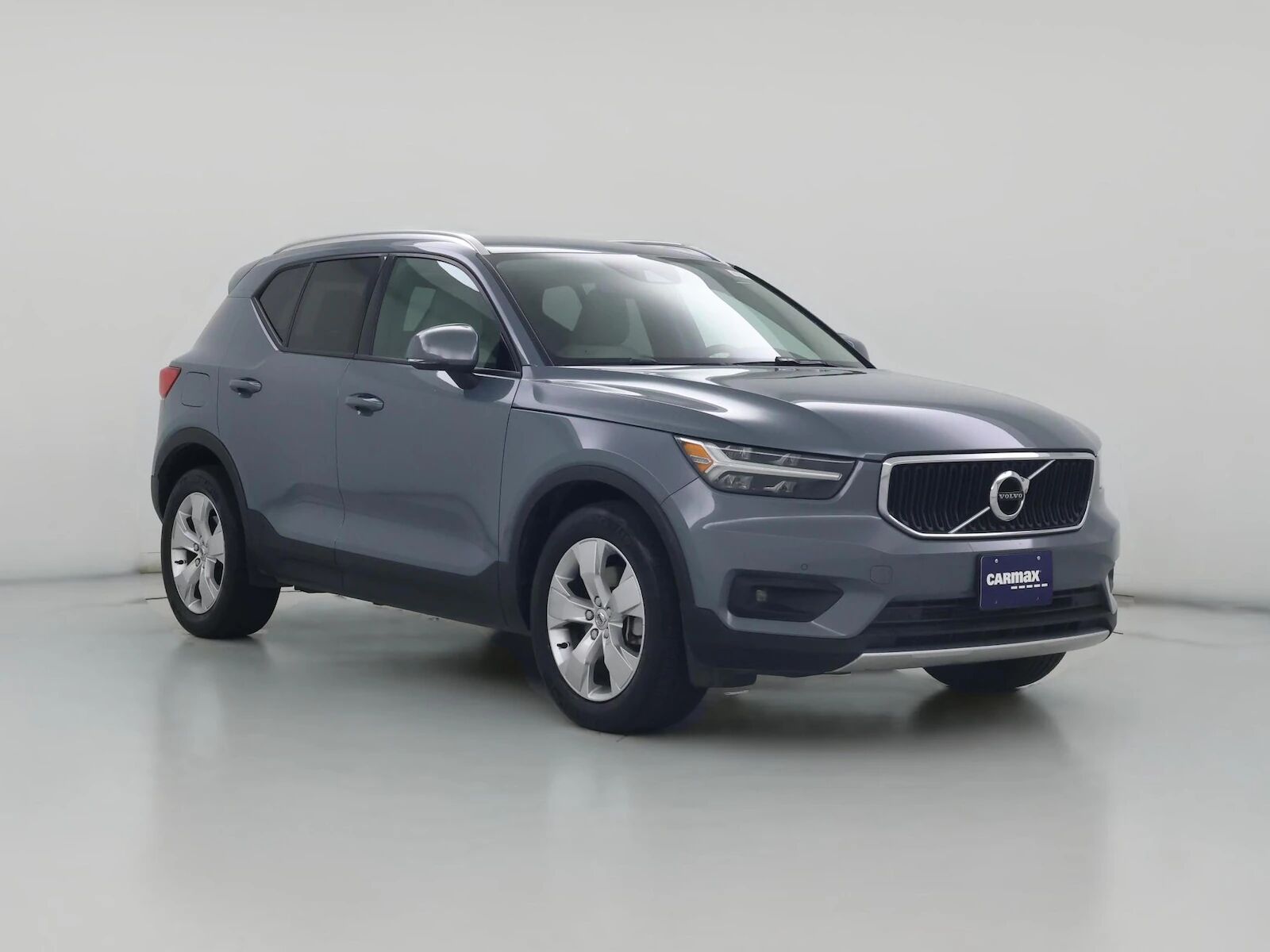 2021 VOLVO XC40
