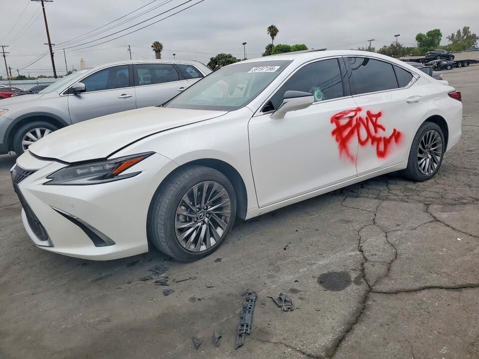 2025 LEXUS ES