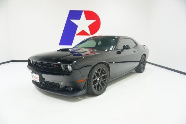 2016 DODGE Challenger