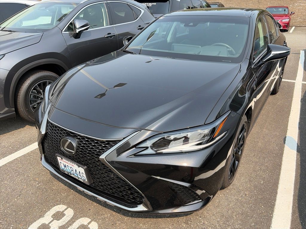 2024 LEXUS ES