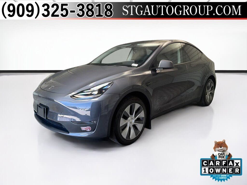 2022 TESLA Model Y