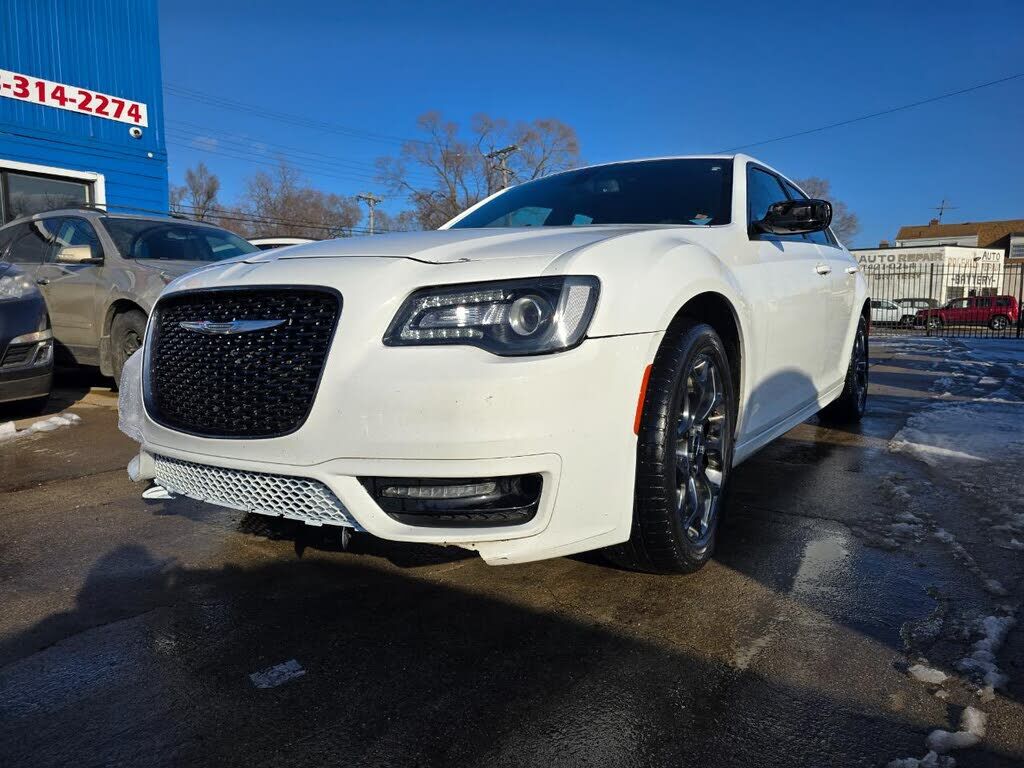 2017 CHRYSLER 300