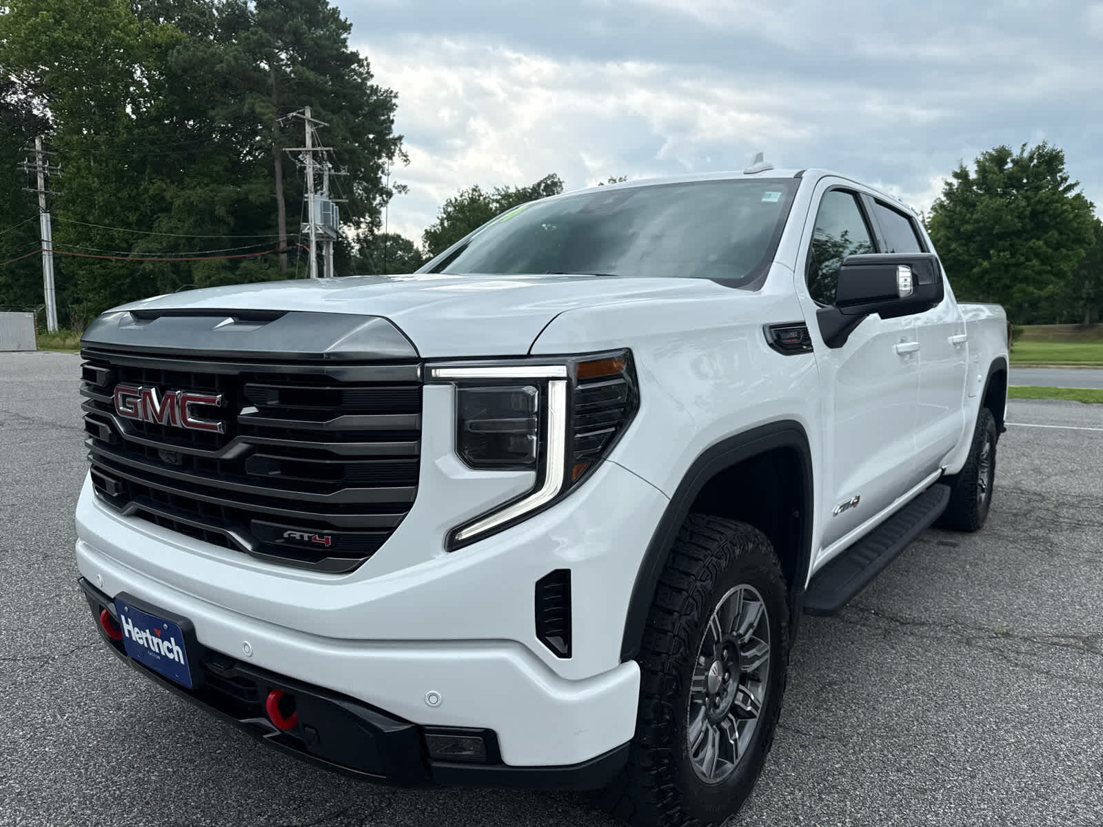 2024 GMC Sierra