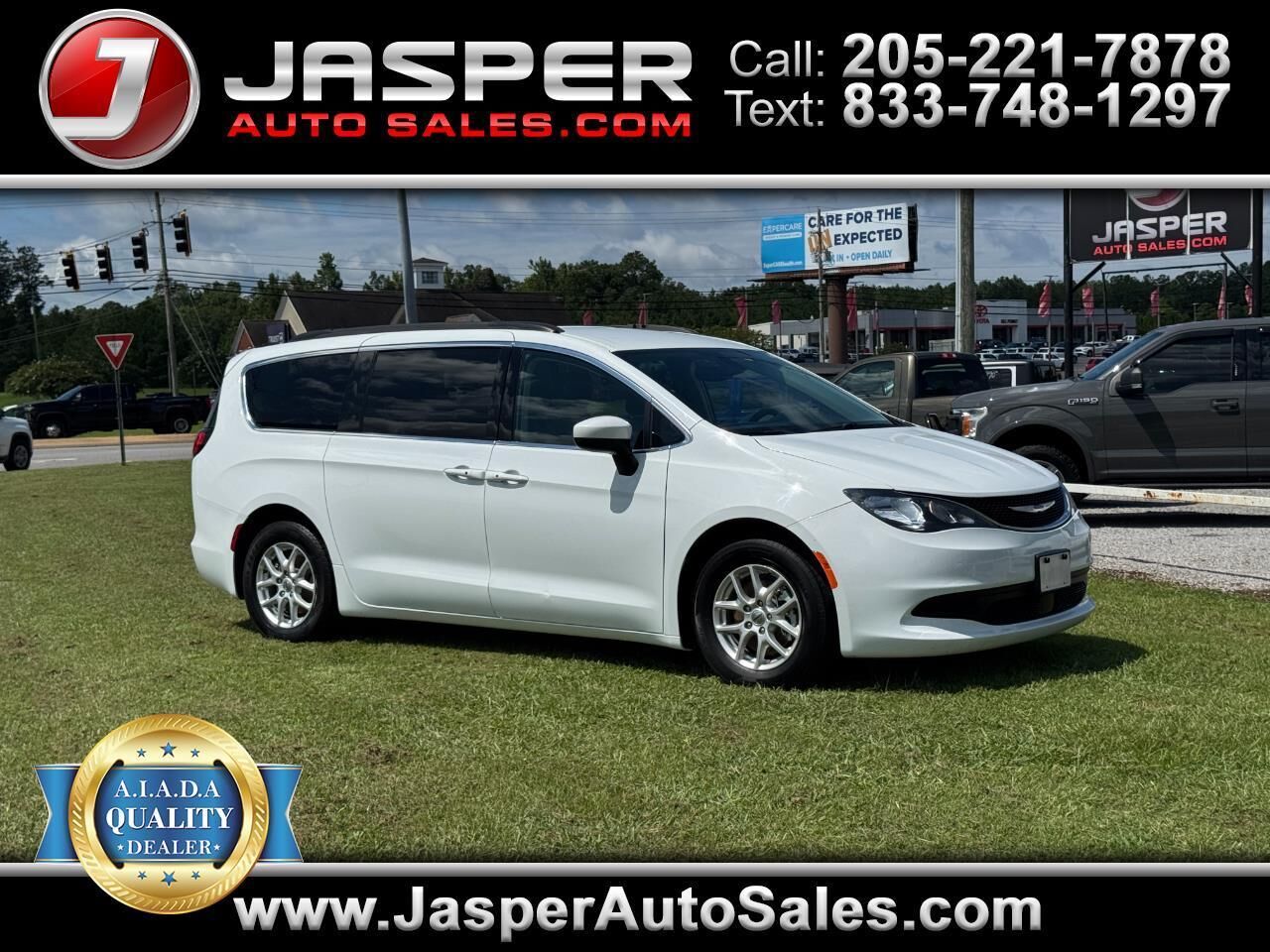 2021 CHRYSLER Voyager