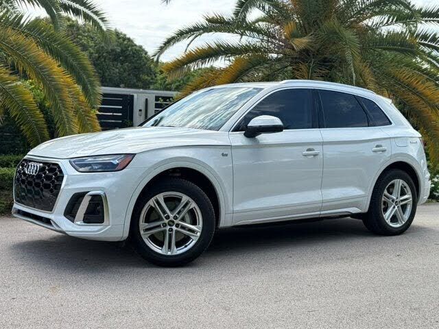 2023 AUDI Q5 e