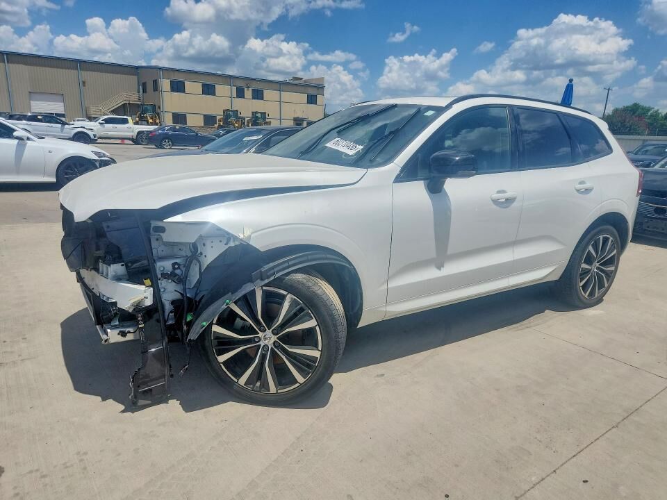 2024 VOLVO XC60