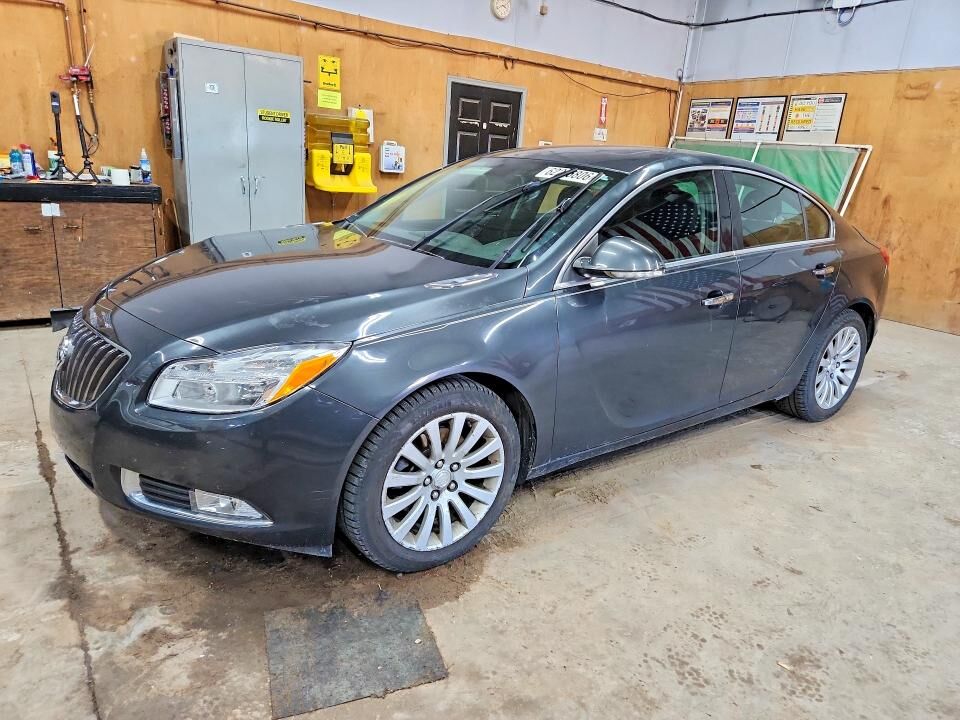 2013 BUICK Regal