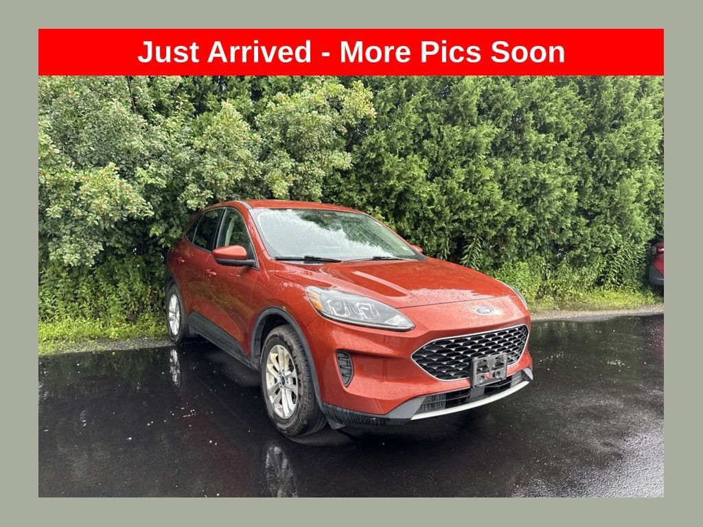 2020 FORD Escape