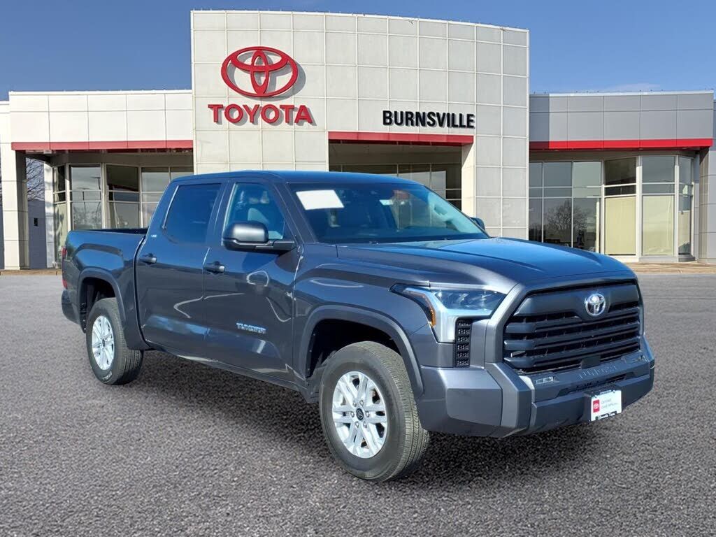 2024 TOYOTA Tundra