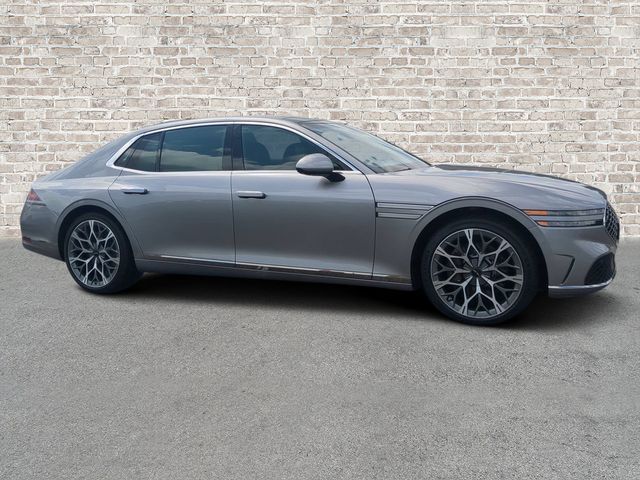 2023 GENESIS G90