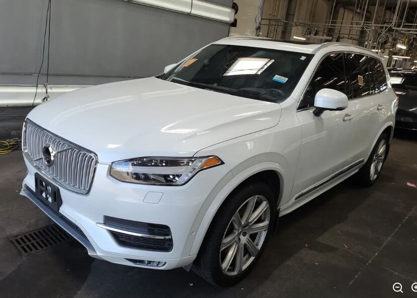2019 VOLVO XC90