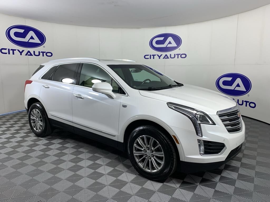 2017 CADILLAC XT5