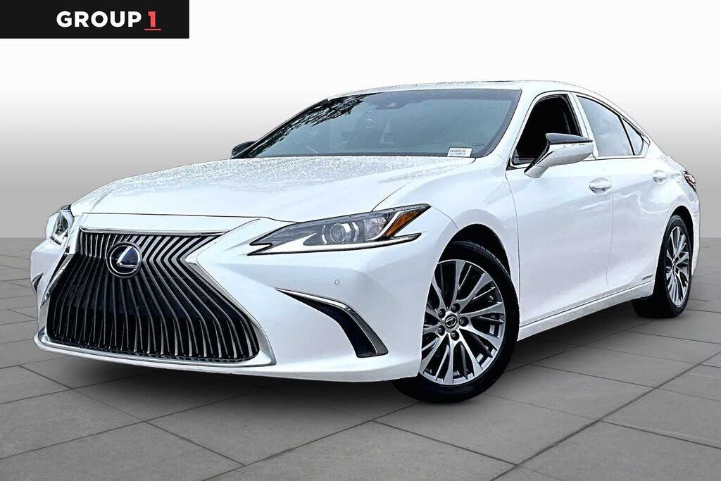 2019 LEXUS ES