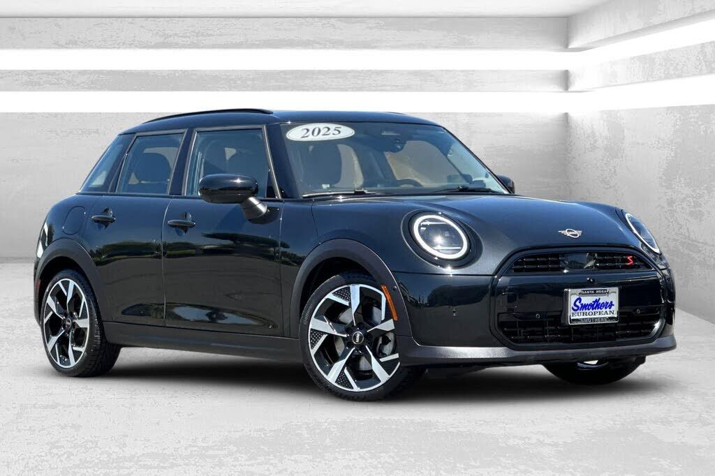 2025 MINI Hardtop