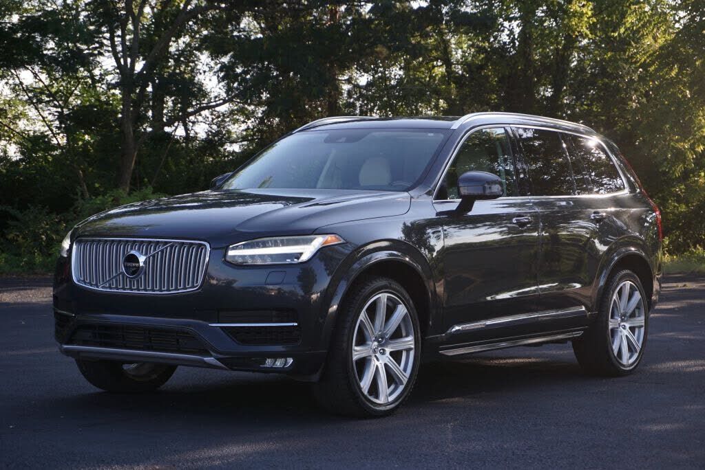 2016 VOLVO XC90
