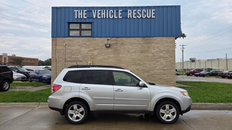 2010 SUBARU Forester