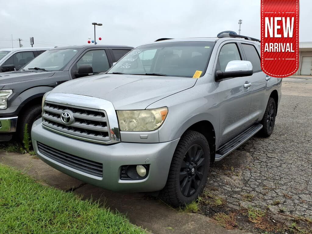 2013 TOYOTA Sequoia