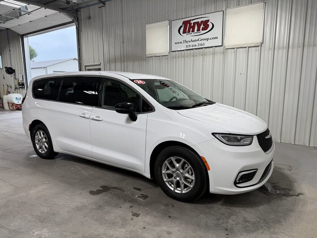 2024 CHRYSLER Pacifica
