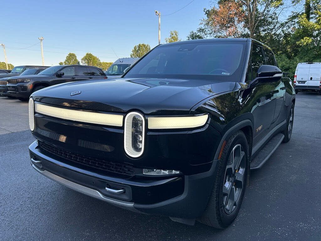 2022 RIVIAN R1T