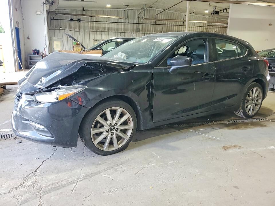 2017 MAZDA Mazda3