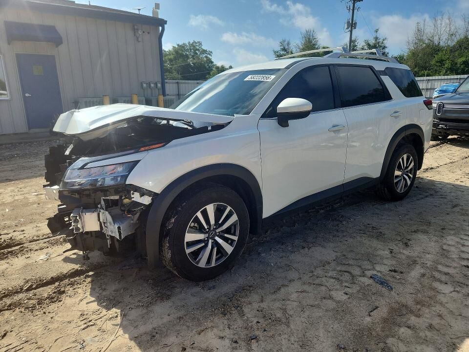 2024 NISSAN Pathfinder