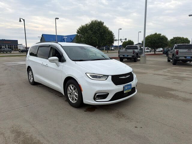 2022 CHRYSLER Pacifica