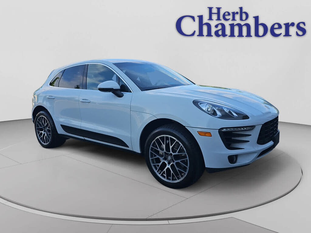 2016 PORSCHE Macan