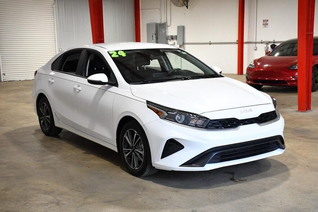 2024 KIA Forte