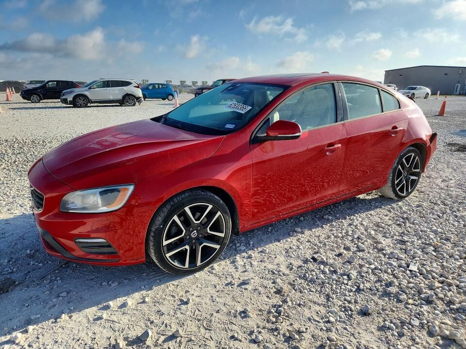 2018 VOLVO S60