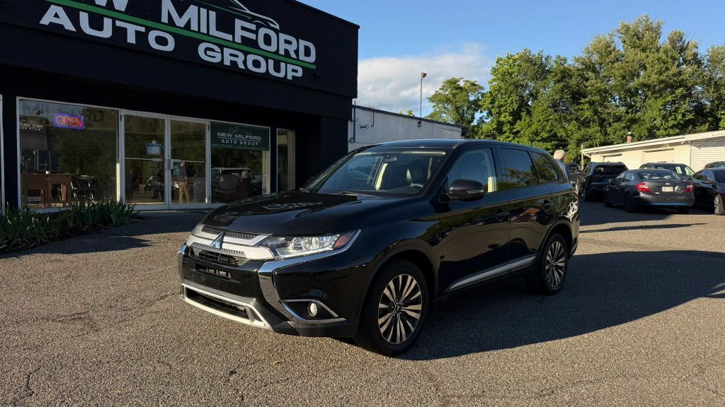 2019 MITSUBISHI Outlander