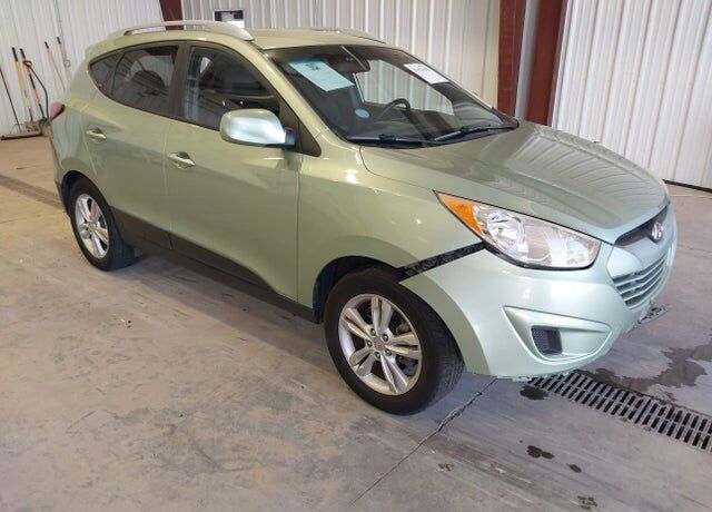 2010 HYUNDAI Tucson