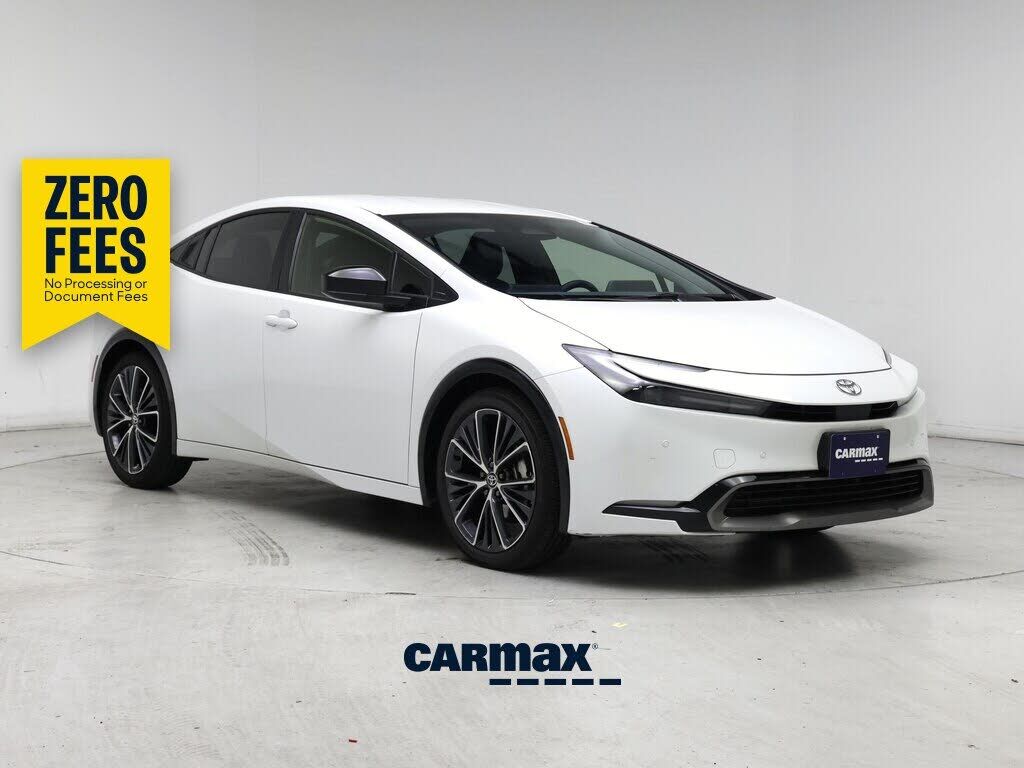 2024 TOYOTA PRIUS