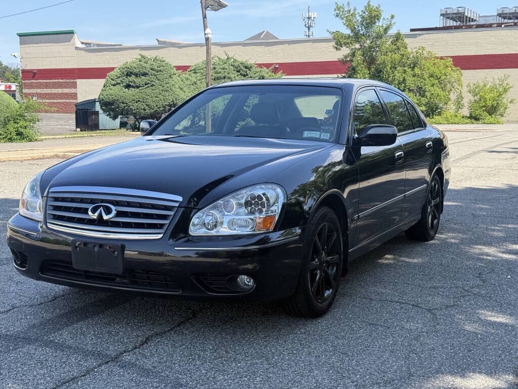 2005 INFINITI Q45