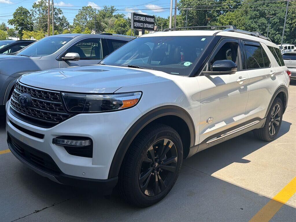 2021 FORD Explorer