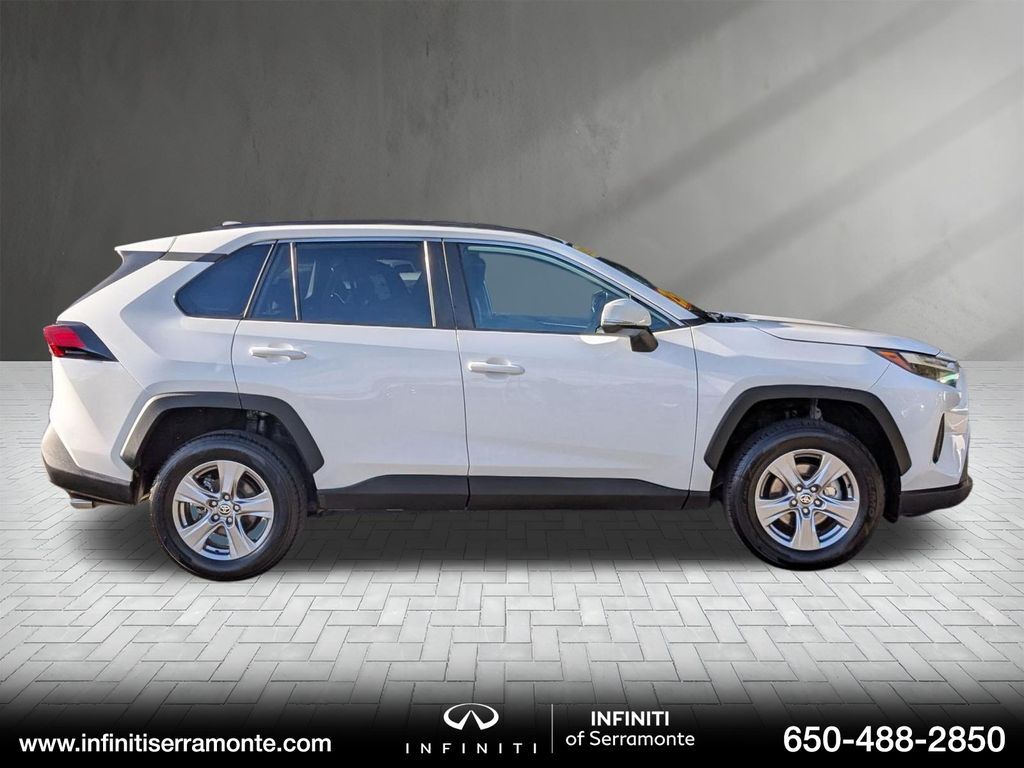 2024 TOYOTA RAV4