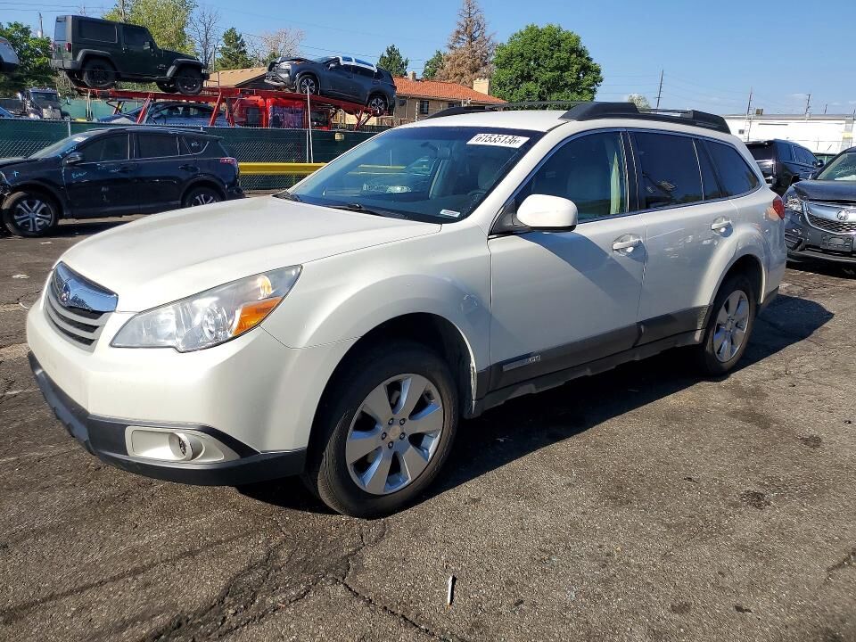 2012 SUBARU Outback