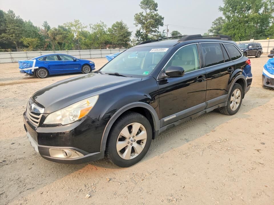 2011 SUBARU Outback